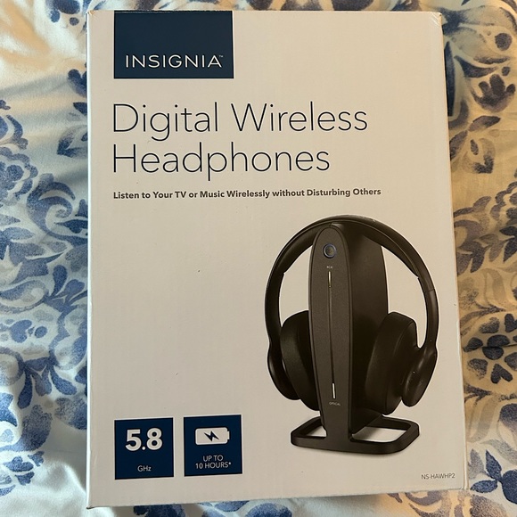 Insignia by Sigvaris Headphones Wireless Headphones Poshmark